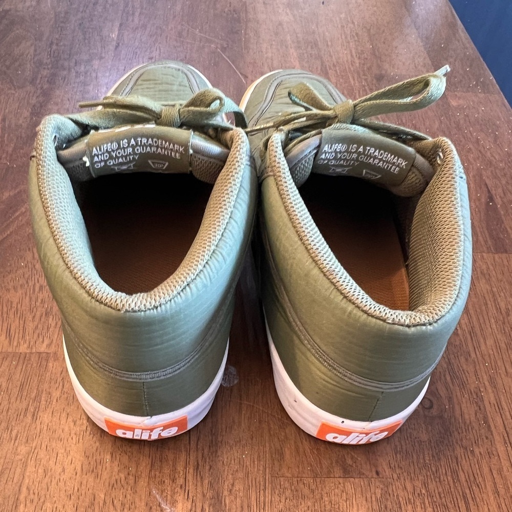 Alife Men's Olive Sneakers - Picture 2 of 9